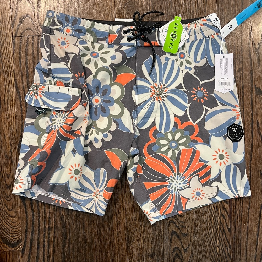Vissla kailua 17.5” board short. NWT 32” waist